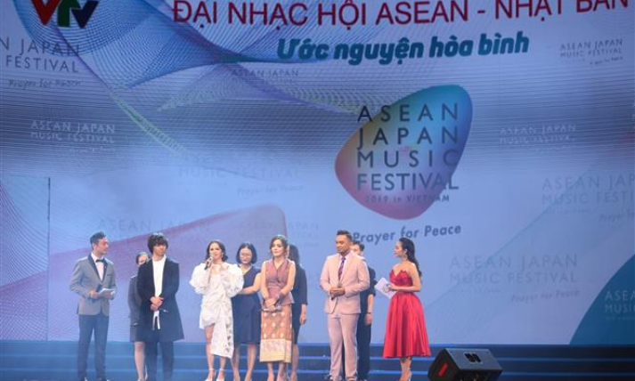 Đại nhạc hội &#8216;Ước nguyện Hòa bình&#8217; ASEAN-Nhật Bản