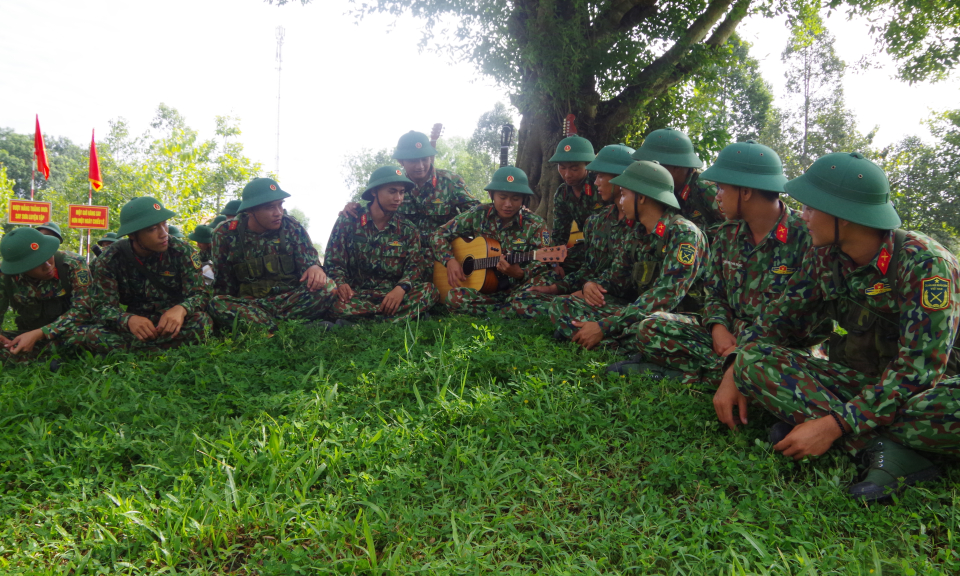 Sân chơi của chiến sĩ Tiểu Đoàn 1-Trung đoàn 738