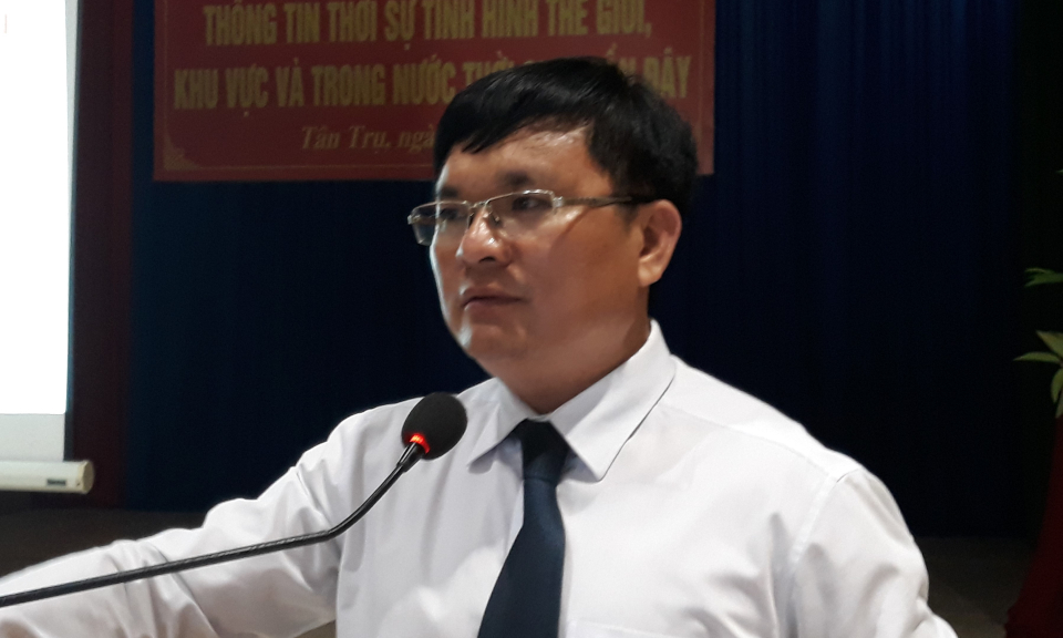 Tân Trụ: Hội nghị thông tin thời sự tình hình trong nước và quốc tế năm 2019