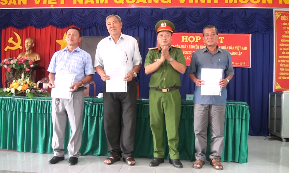 Đức Hòa: Thành lập Câu lạc bộ Công an hưu trí huyện