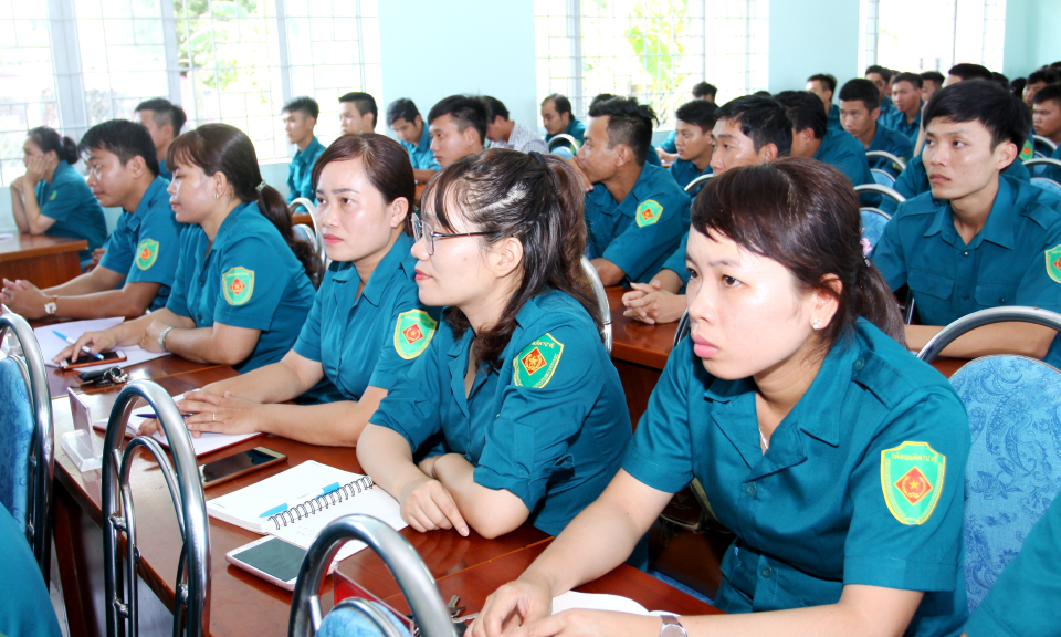 Cần Đước: Tổ chức sinh hoạt chuyên đề biển đảo cho lực lượng vũ trang
