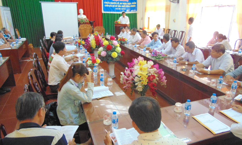 Châu Thành: Tập huấn kiến thức về vệ sinh an toàn thực phẩm cho hộ kinh doanh