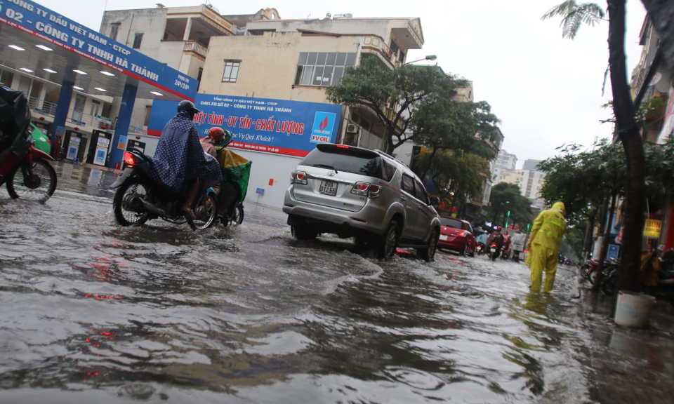 Bão số 3 đi vào tỉnh Quảng Ninh và suy yếu thành áp thấp nhiệt đới