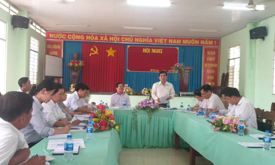 Đức Huệ: Kiểm tra tiến độ xã Mỹ Thạnh Đông về xây dựng xã NTM và Văn hóa