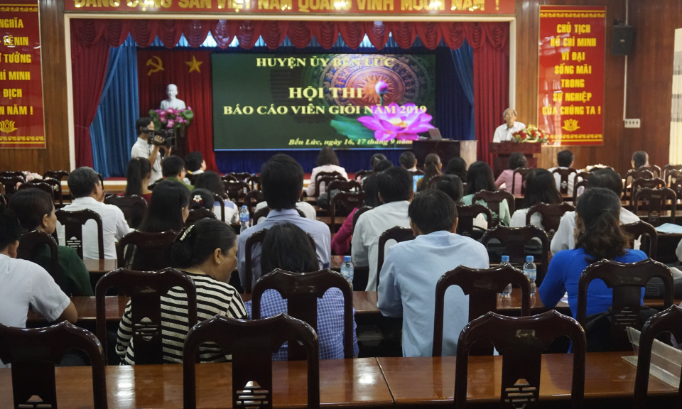 Hội thi báo cáo viên giỏi huyện Bến Lức năm 2019