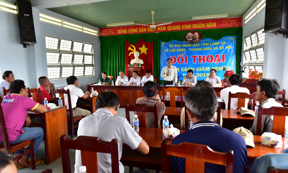 Tân Hưng: Sở LĐ-TB và XH đối thoại chính sách giảm nghèo năm 2019