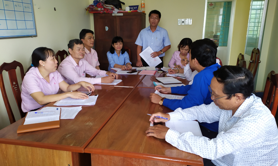 NHCSXH: Kiểm tra việc thực hiện vốn vay tại xã Phước Vĩnh Tây