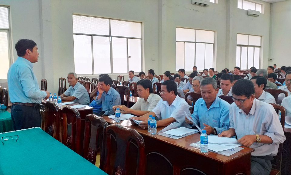Tân Thạnh: Tập huấn cập nhật bộ tiêu chí theo dõi &#8211; đánh giá nước sạch nông thôn năm 2019