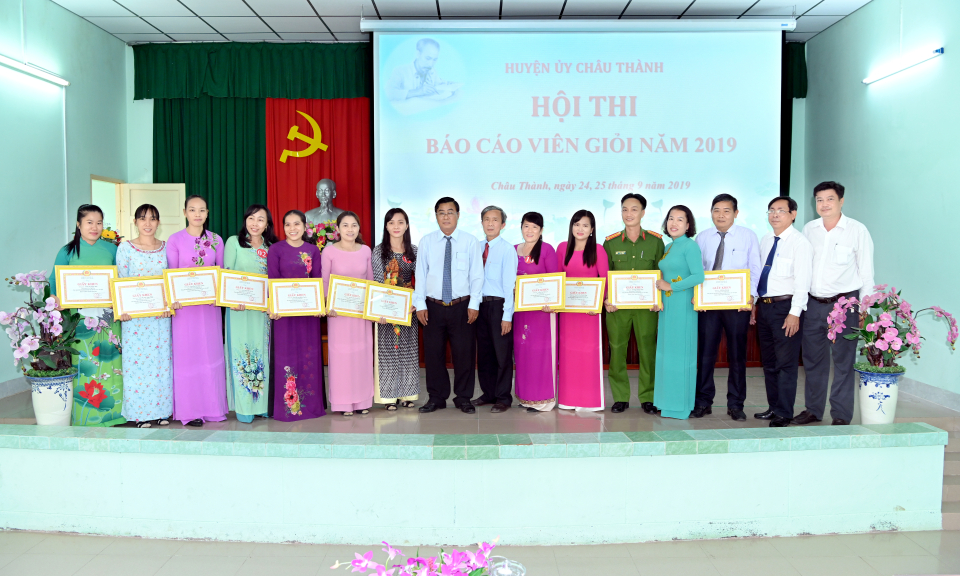 Huyện Châu Thành tổ chức Hội thi báo cáo viên giỏi năm 2019..