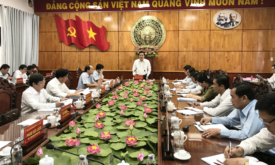Long An: Thường vụ Tỉnh ủy làm việc với Huyện ủy Mộc Hoá