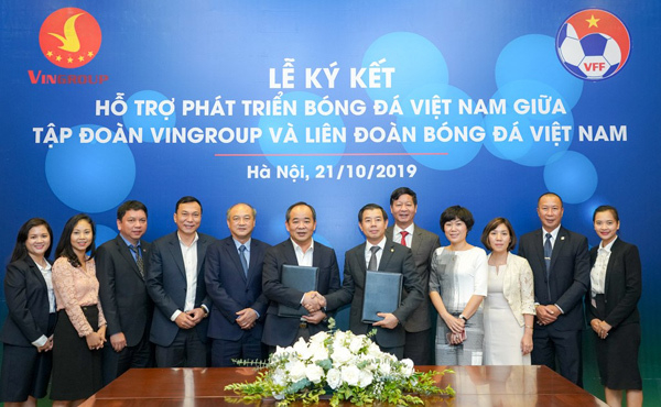 Vingroup bắt tay VFF hỗ trợ phát triển bóng đá Việt Nam