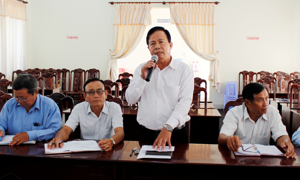 Bí thư Huyện ủy Cần Đước tiếp xúc đối thoại với Hợp tác xã, Tổ hợp tác