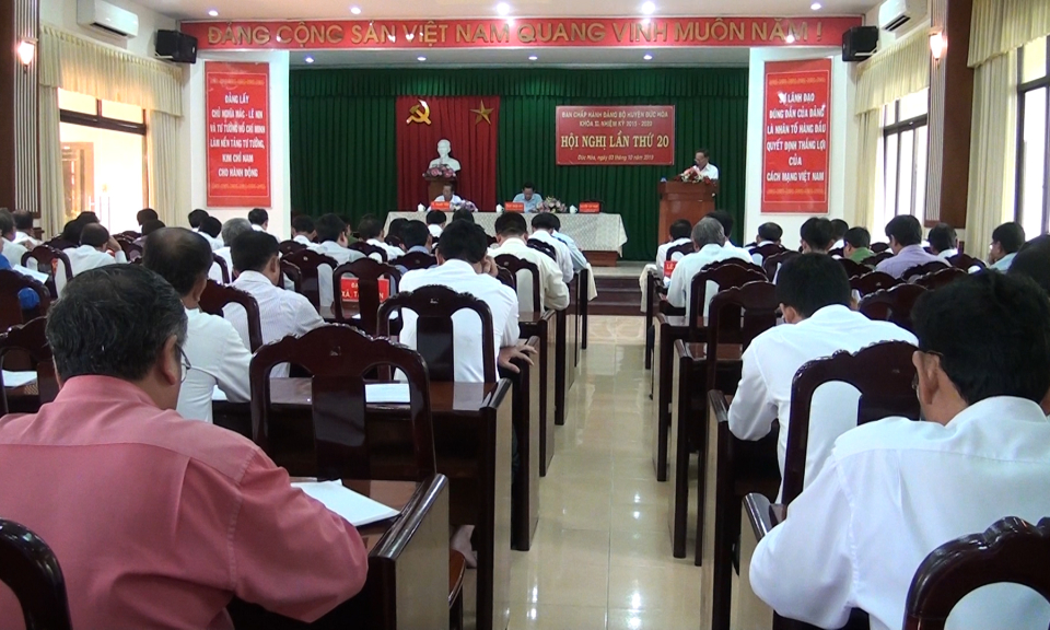 Đức Hòa, Mộc Hóa: Hội nghị BCH Đảng bộ đánh giá công tác 9 tháng năm 2019