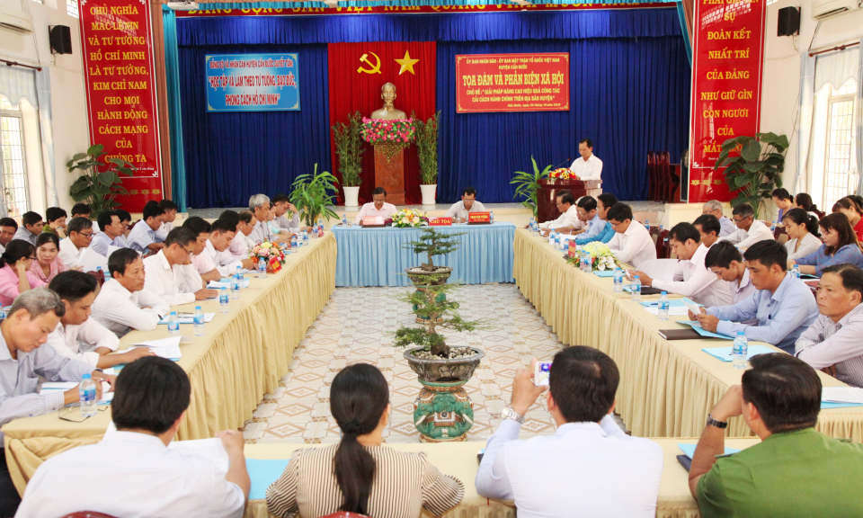 Cần Đước: Tọa đàm và phản biện xã hội về giải pháp nâng cao hiệu quả công tác cải cách hành chính