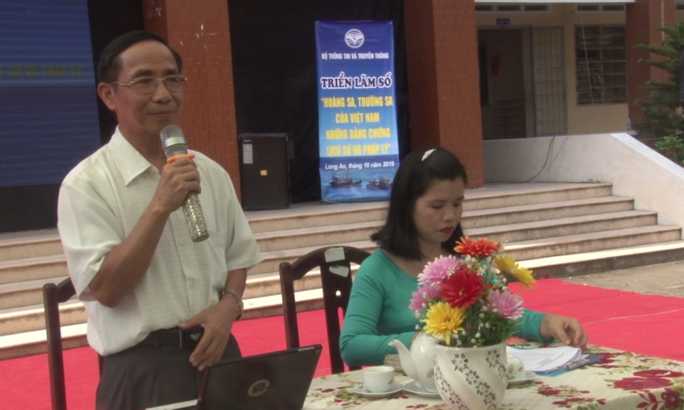 TX Kiến Tường: Triển lãm “ Hoàng Sa, Trường Sa của Việt Nam &#8211; Những bằng chứng lịch sử và pháp lý”