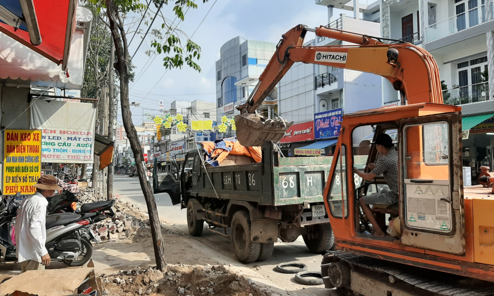 TP Tân An: Đầu tư trên 5 tỷ đồng cải tạo vỉa hè tuyến đường trung tâm