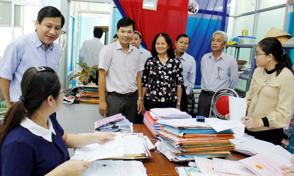 Đoàn kiểm tra Ban Dân vận Tỉnh ủy Long An làm việc tại Cần Đước