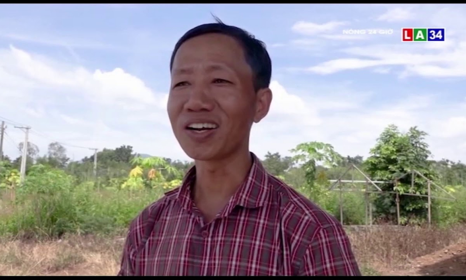 Máy gieo hạt &#8211; Sáng chế độc đáo của anh nông dân chân đất