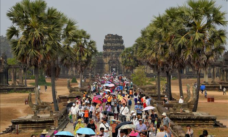 Khách quốc tế đến kỳ quan Angkor của Campuchia ngày một thưa thớt