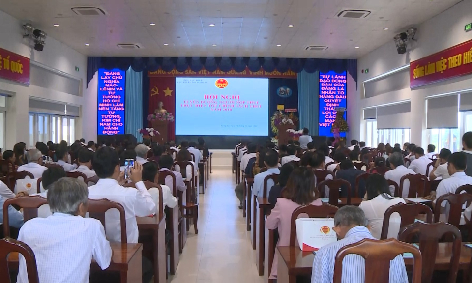 Hơn 200 tổ chức, cá nhân được tuyên dương thực hiện tốt chính sách thuế năm 2018
