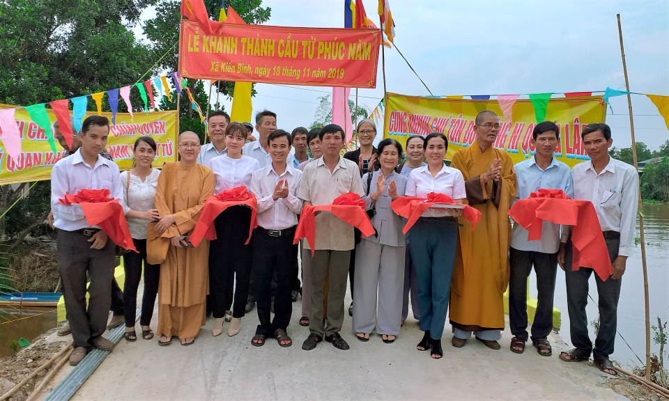 Tân Thạnh: Xã Kiến Bình khánh thành cầu giao thông nông thôn