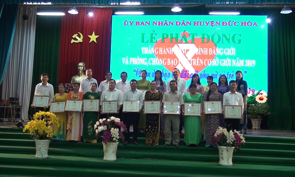 Đức Hòa: Phát động tháng hành động vì bình đẳng giới và phòng, chống bạo lực trên cơ sở giới
