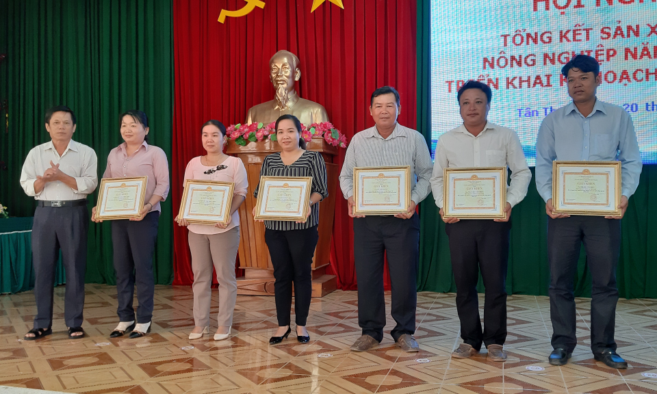 Tân Thạnh: Tổng kết sản xuất nông nghiệp năm 2019