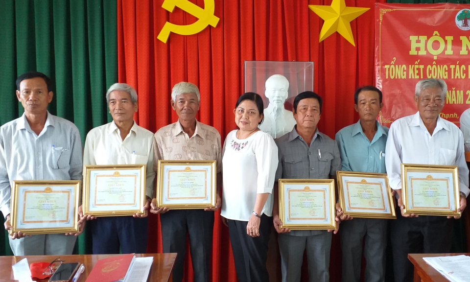Thủ Thừa, Đức Hòa: Chăm lo tốt hơn cho người cao tuổi