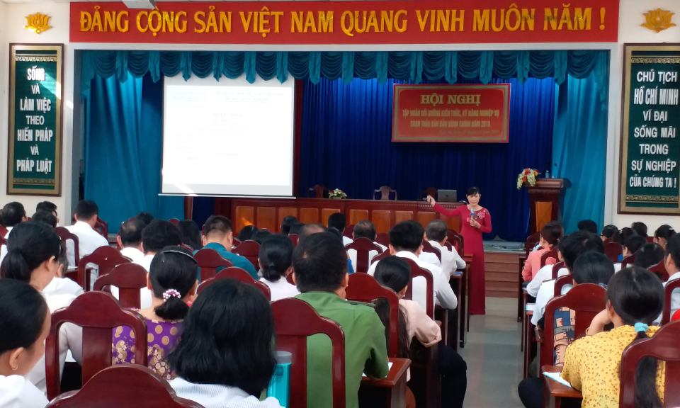 TP Tân An: Tập huấn kiến thức, kỹ năng nghiệp vụ soạn thảo văn bản hành chính