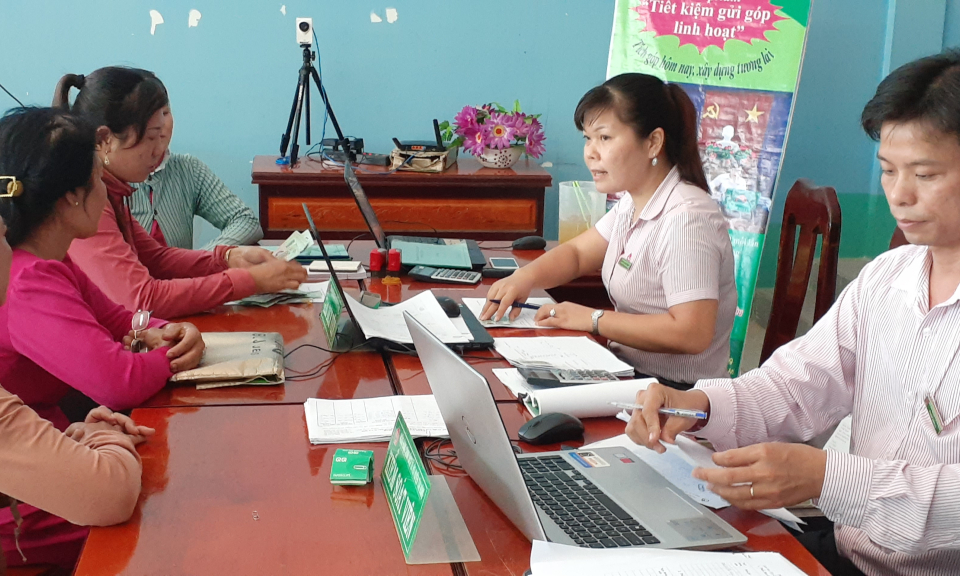 Gần 18 tỷ 500 triệu đồng vốn vay ưu đãi cho hộ nghèo, hộ chính sách.