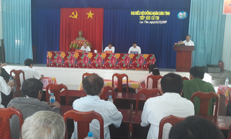 Đại biểu HĐND tiếp xúc cử tri Tân Trụ