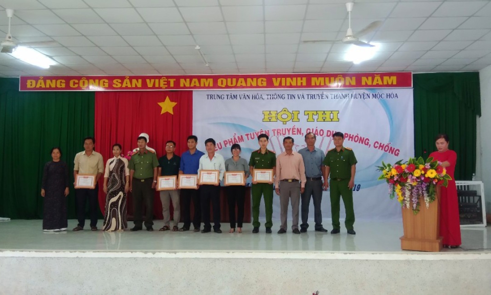 Mộc Hóa: Hội thi tiểu phẩm tuyên truyền, giáo dục phòng, chống tội phạm và ma tuý