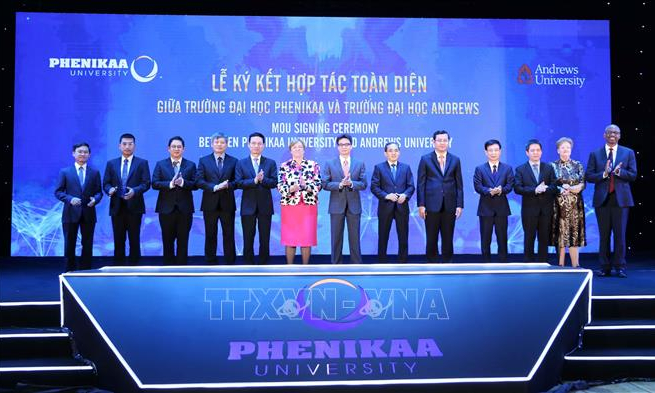 Phó Thủ tướng Vũ Đức Đam: Đại học không chỉ là nơi phổ biến tri thức, mà còn là nơi tạo ra tri thức