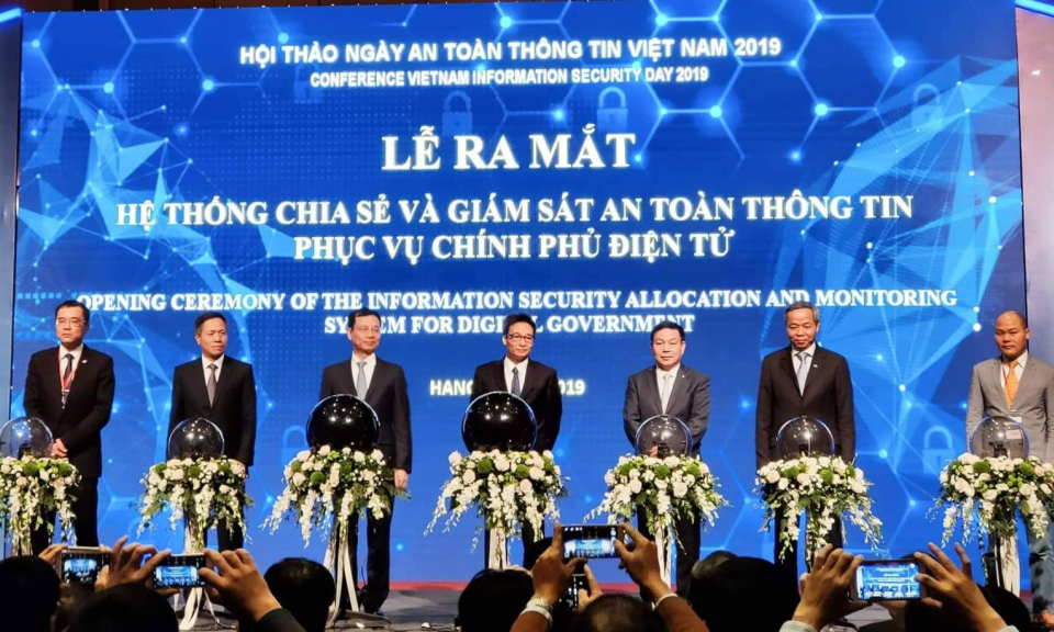 Phát triển công nghệ thông tin phải song hành đảm bảo an toàn, an ninh mạng