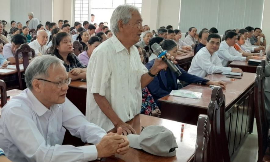 Đại biểu QH đơn vị tỉnh Long An tiếp xúc cử tri TP Tân An