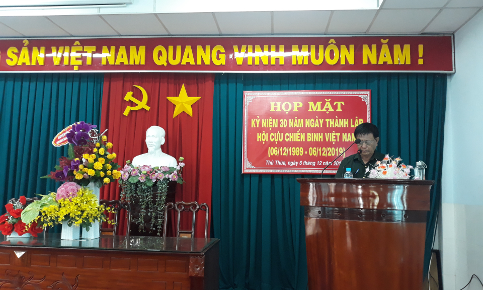 Thủ Thừa: Họp mặt kỷ niệm 30 năm ngày thành lập hội cựu chiến binh Việt Nam