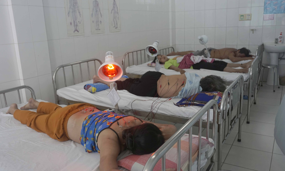 Bến Lức: Phát triển điều trị vật lý trị liệu ở y tế cơ sở