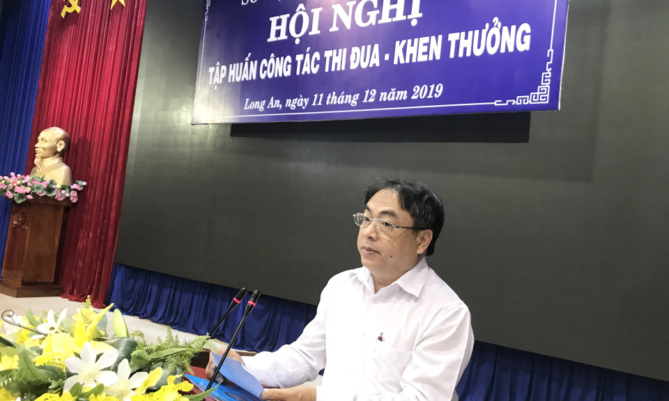 Tỉnh Long An tập huấn thi đua khen thưởng.