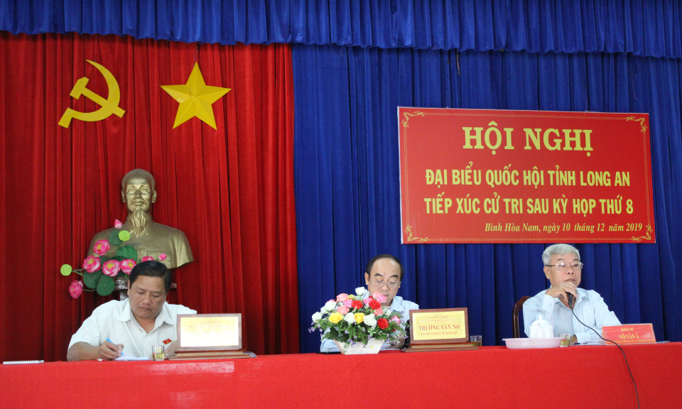 Đại biểu Quốc hội tiếp xúc cử tri Bến Lức, Đức Huệ
