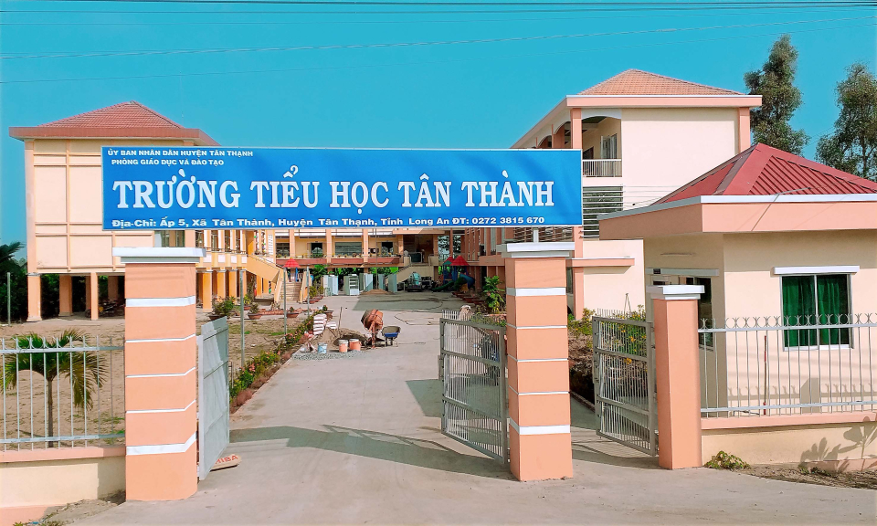 Tân Thạnh: Thẩm định công nhận xã Tân Thành đạt chuẩn xã văn hóa nông thôn mới năm 2019
