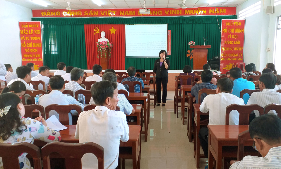 Tân Thạnh: Tập huấn kỹ năng lồng ghép vấn đề bình đẳng giới năm 2019