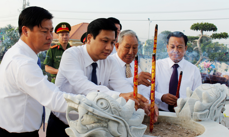 Cần Đước: Kỷ niệm 75 năm Ngày truyền thống quân đội nhân dân Việt Nam