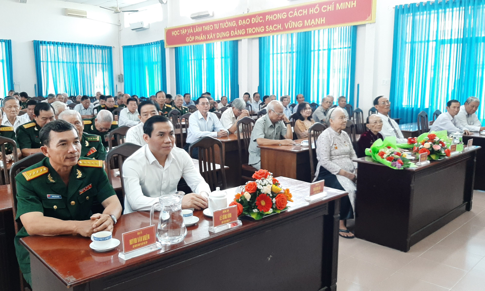 TP Tân An: Gặp mặt cán bộ quân đội nghỉ hưu, nghỉ công tác