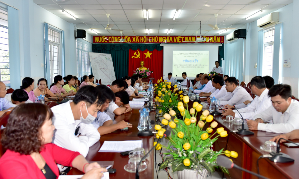 Tân Hưng: Kiểm tra công nhận đạt chuẩn quốc gia về PCGD – XMC năm 2019