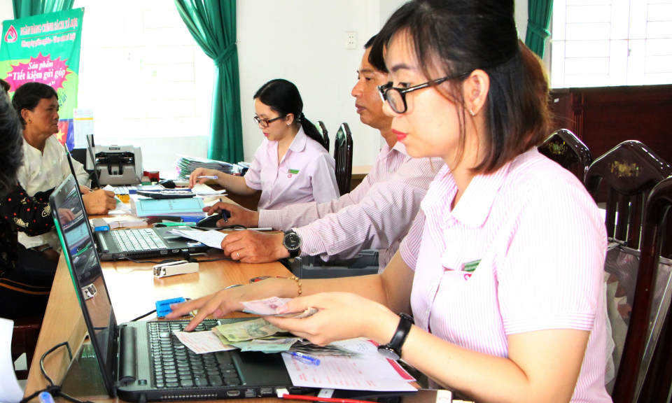 Long An: Hỗ trợ vay vốn cho người lao động đi làm việc ở nước ngoài theo hợp đồng