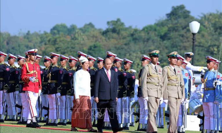 Tổng thống Myanmar chủ trì lễ đón chính thức Thủ tướng Nguyễn Xuân Phúc