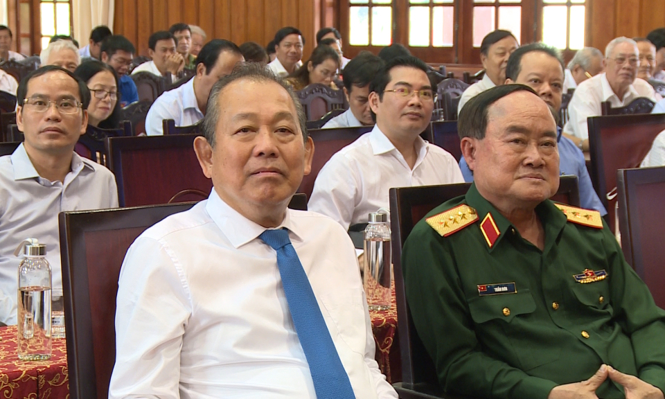 Long An họp mặt “Mừng Đảng quang vinh &#8211; mừng xuân Canh Tý 2020