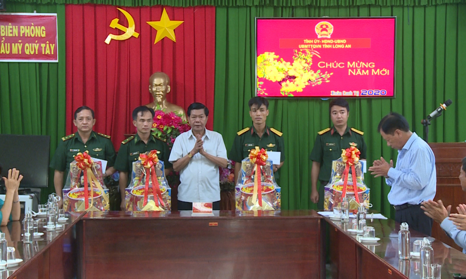 Chủ tịch UBND tỉnh chúc Tết các đơn vị làm nhiệm vụ trên tuyến biên giới nhân dịp tết Nguyên Đán Canh Tý 2020