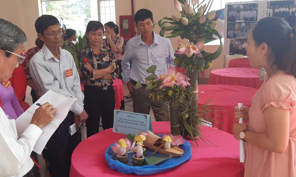 Châu Thành: Hội thi cắm hoa mừng Đảng, mừng xuân Canh Tý năm 2020