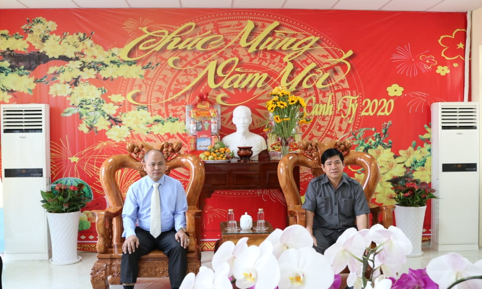 Đoàn Công tác Campuchia chúc Tết huyện Mộc Hóa – Long An